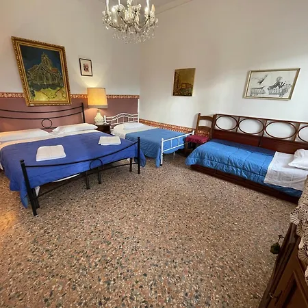 Princess Guest House Canal View-3